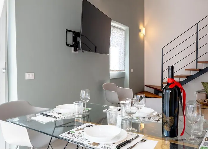 Casa Quadrifoglio - Borromeo 아파트