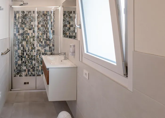 Casa Quadrifoglio - Borromeo 아파트 인트라